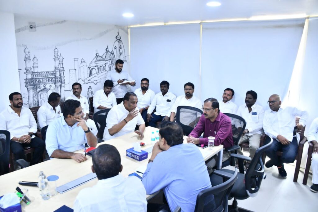 మేడ్చల్ ఎమ్మెల్యే శ్రీ మల్లారెడ్డి గారు,మల్కాజ్గిరి పార్లమెంట్ బీఆర్ఎస్ పార్టీ ఇంచార్జ్ శ్రీ రాగిడి లక్ష్మారెడ్డి
