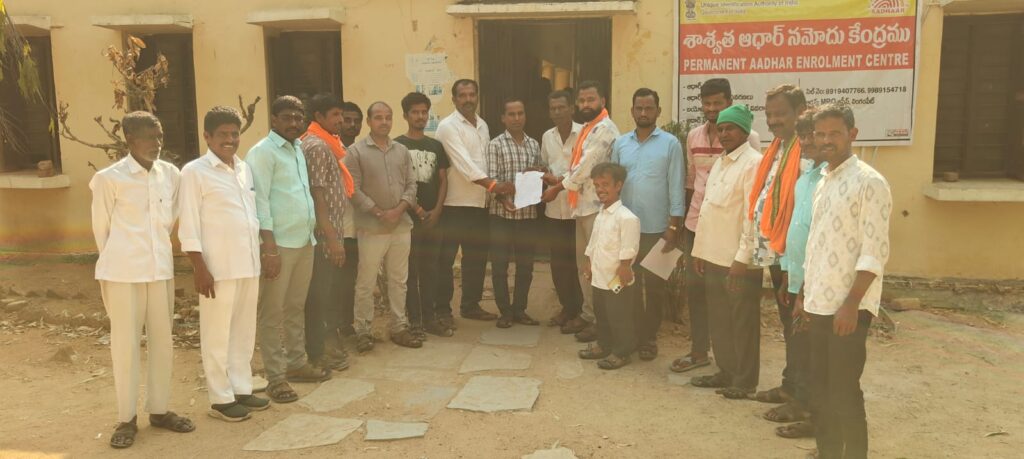 మక్కలు వెంటనే కాంటా చేయాలి బిజెపి మండల శాఖ లింగంపేట్