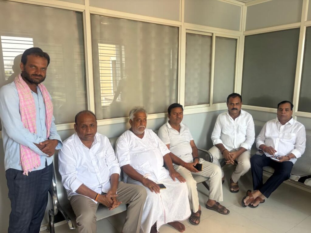 మాజీ ఎంపీపీని పరామర్శించిన బి ఆర్ ఎస్ సీనియర్ నాయకులు తానాజీ రావు
