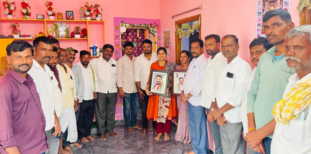 గాంధారి మండలం మాతుసంఘం గ్రామంలో ఇందిరమ్మ ఇళ్లు సామూహిక గృహ ప్రవేశం