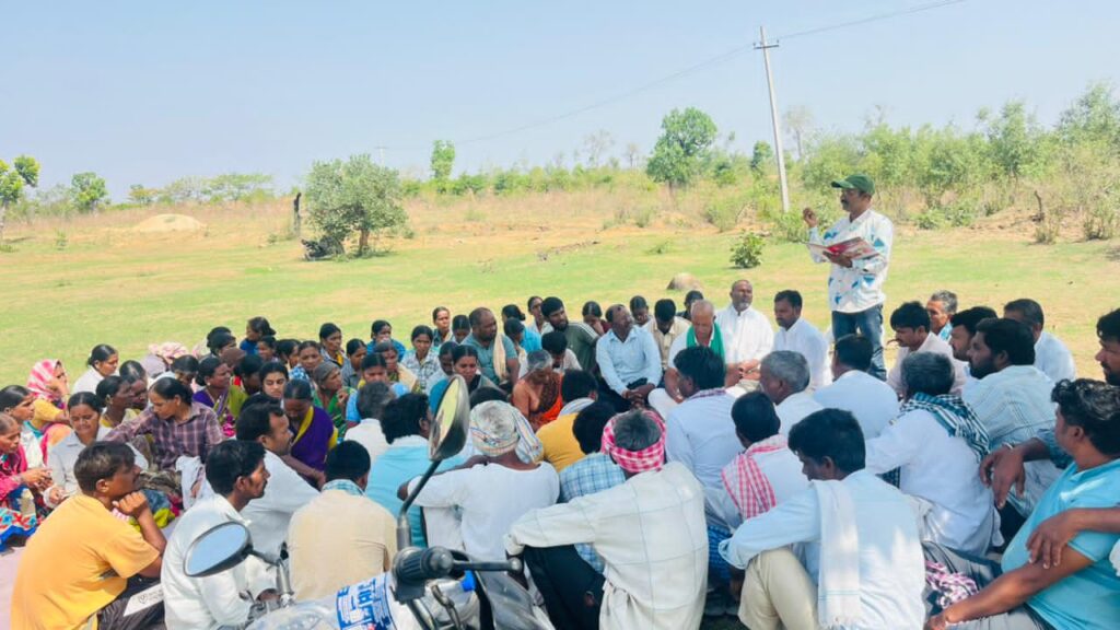 ప్రజలవద్దకే వెళ్లి గ్రామ సభ నిర్వహించిన మాతుసంగం గ్రామ సర్పంచ్*