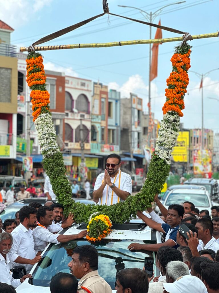 గాంధారిలో నూతన మండల కాంగ్రెస్ పార్టీ కార్యాలయాన్ని ప్రారంభించిన ఎమ్మెల్యే మదన్‌ మోహన్ డీసీసీ అధ్యక్షులు మల్లికార్జున్