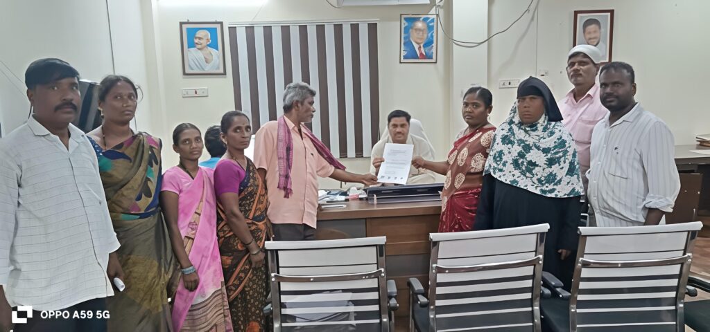 మధ్యాహ్న భోజన పథకం యూనియన్ ఆధ్వర్యంలో ఆర్డిఓ కి వినతి పత్రం
