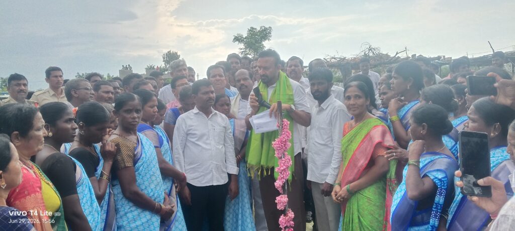 మహిళా సంఘ భవన భూమి పూజ ఎమ్మెల్యే మదన్మోహన్ 33/11 కెవి విద్యుత్ సమస్య వెంటనే పరిష్కరణ