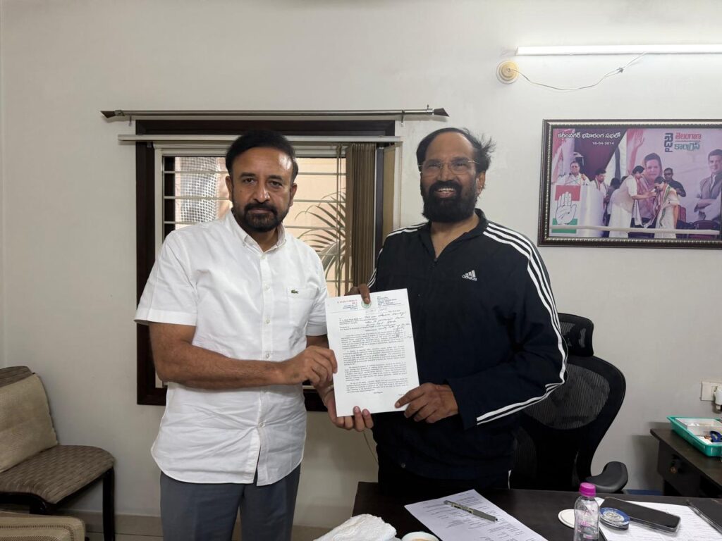 రైతు సంక్షేమమే ధ్యేయంగా ఎమ్మెల్యే మదన్ మోహన్ గారి నిరంతర కృషి: పోచారం ప్రాజెక్టు పూడికకు నిధుల మంజూరుకు మంత్రికి వినతి పత్రం.