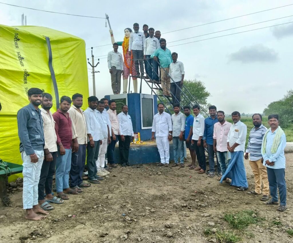 ఐలమ్మ విగ్రహాలు జాతి ఐక్యతకు చిహ్నాలు